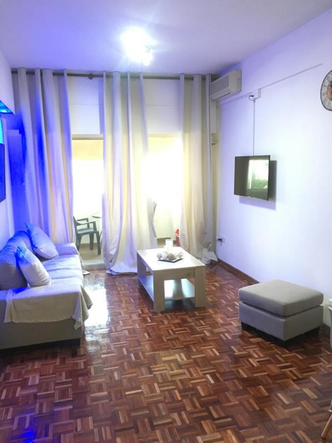 Larnaca Beach Apartment 1A Buitenkant foto