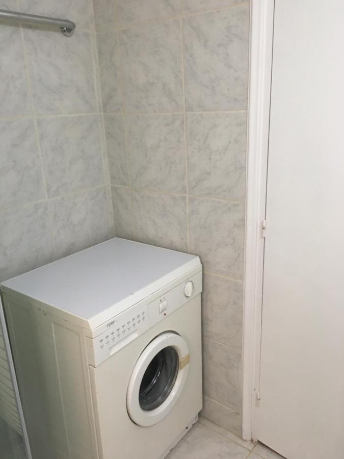 Larnaca Beach Apartment 1A Buitenkant foto